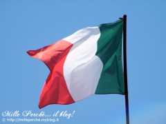 italia,tricolore,bandiera italia,colori bandiera italiana,articolo 12,costituzione italiana